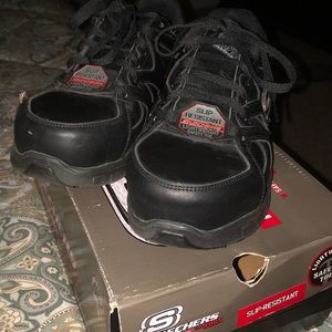 Sketchers - steel toe work shoe. 6.5 W.  Comfy!